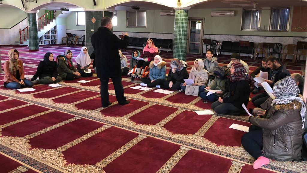 Visita conjunta a una mezquita en Kfar Kassem. Foto cortesía Visita conjunta a una mezquita en Kfar Kassem. Foto cortesía