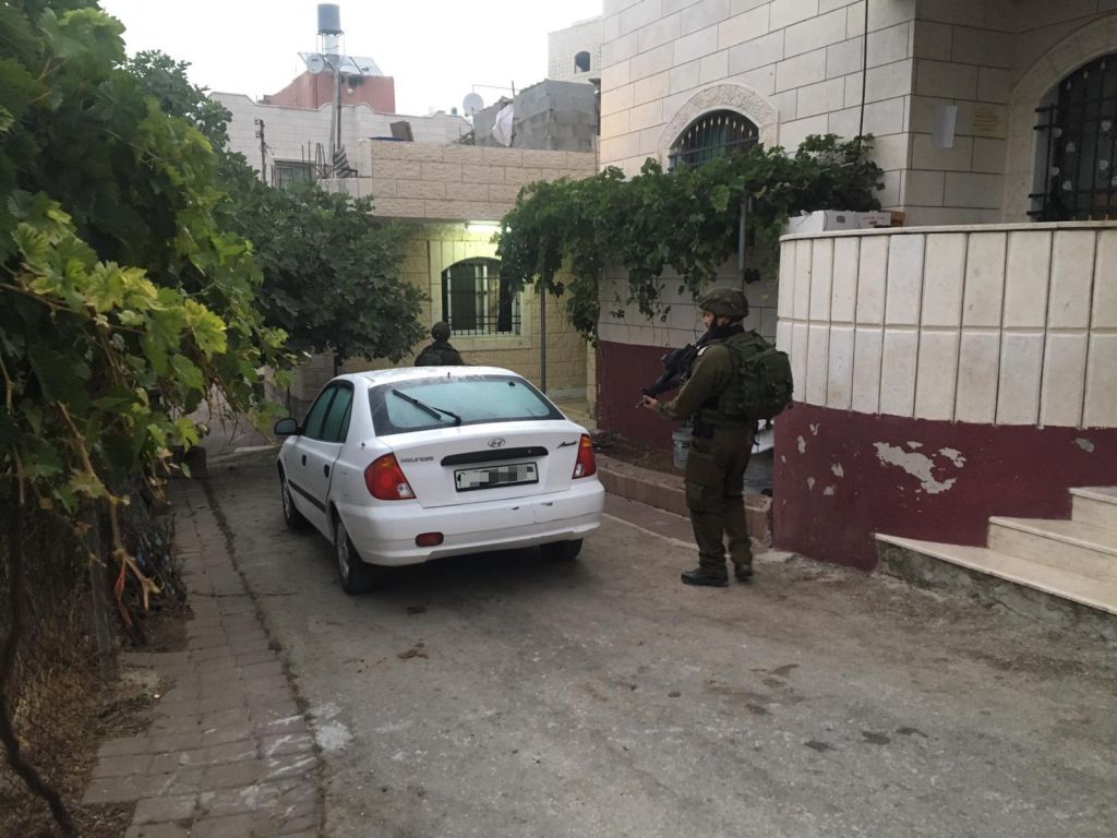 Fue confiscado el automóvil que se estima sirvió a los terroristas para llegar al lugar del atentado y huir de regreso a Bet Kahil Fue confiscado el automóvil que se estima sirvió a los terroristas para llegar al lugar del atentado y huir de regreso a Bet Kahil