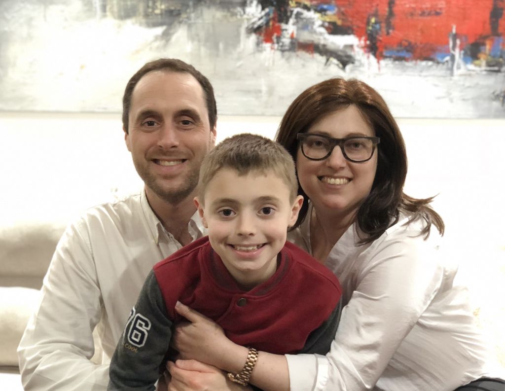 Gaby con su esposo Daniel y su hijo Uriel