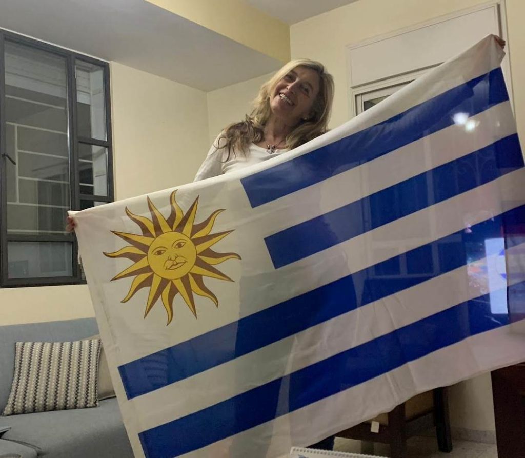 Bienvenidos celestes queridos! Israel esta esperandolos con total emoción y nosotros los uruguayos con el alma tambien!  Disfruten este pais asi como nosotros disfrutamos de uds siempre desde la pantalla y este lunes todos juntos! 