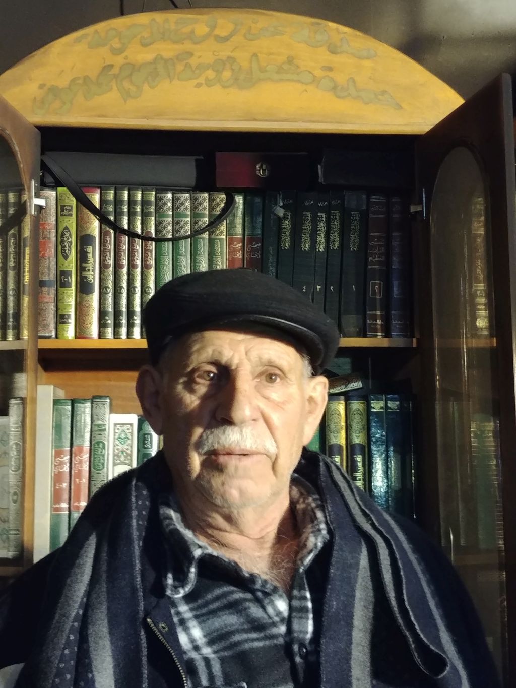 Ismail Awad, el notable de la aldea, mujtar (Foto: A.J) Ismail Awad, el notable de la aldea, mujtar (Foto: A.J)