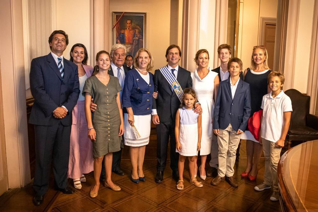 La familia en pleno, el 1° de marzo. La familia en pleno, el 1° de marzo.