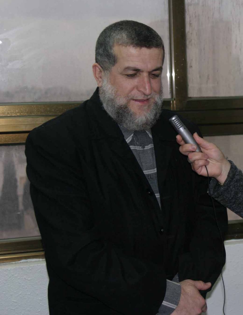 Entrevistanto a Nafez Azzam,2005, Gaza Entrevistanto a Nafez Azzam,2005, Gaza.
