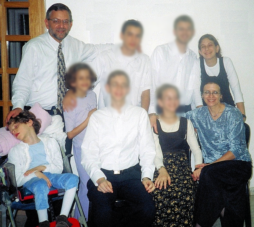 La familia Roth en tiempos más felices, completos, con Malki La familia Roth en tiempos más felices, completos, con Malki