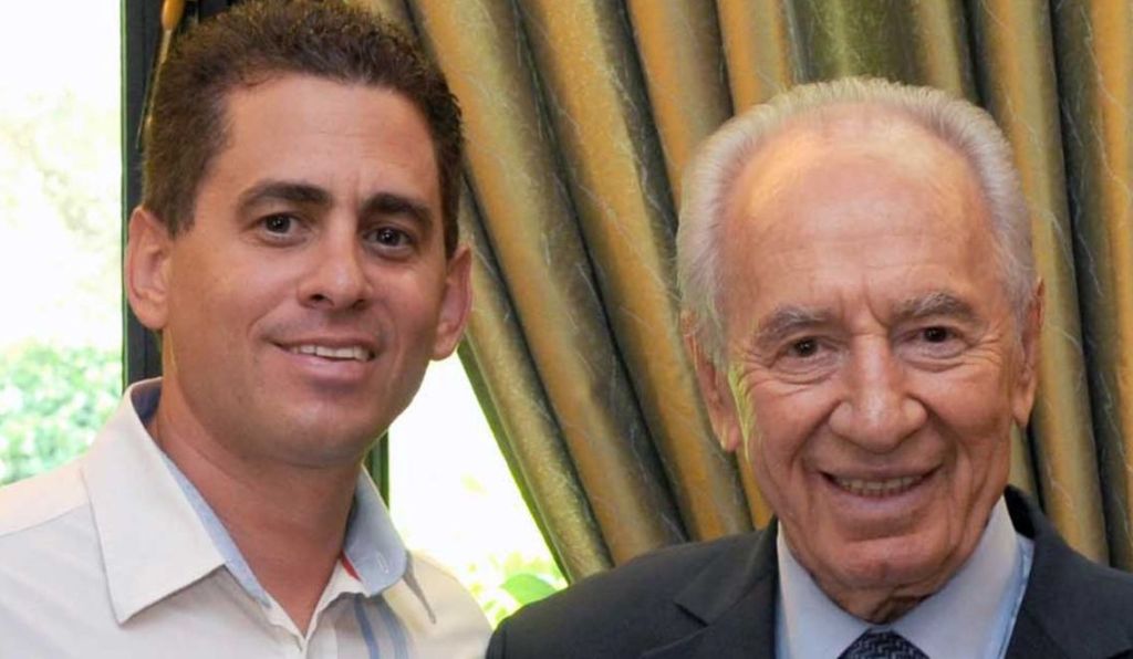 Shay Gross con Shimon Peres