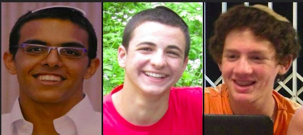 Los 3 jóvenes israelíes secuestrado en junio del 2014 por Hamas y asesinados casi de inmediato. De izquierda a derecha, Eyal Yfrah, Gil-Ad Saher y Naftali Fraenkel