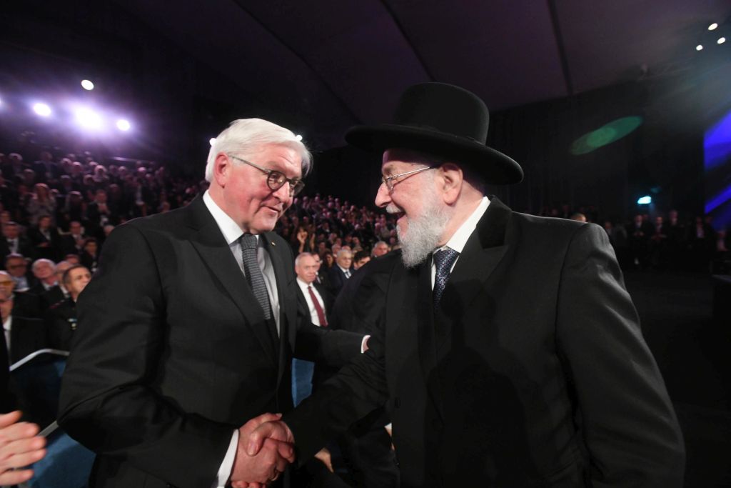 Steinmeir junto al Gran Rabino Israel Meir Lau, sobreviviente de Buchenwald