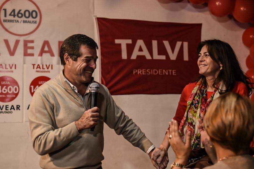Ernesto Talvi y su esposa Isabel Robledo