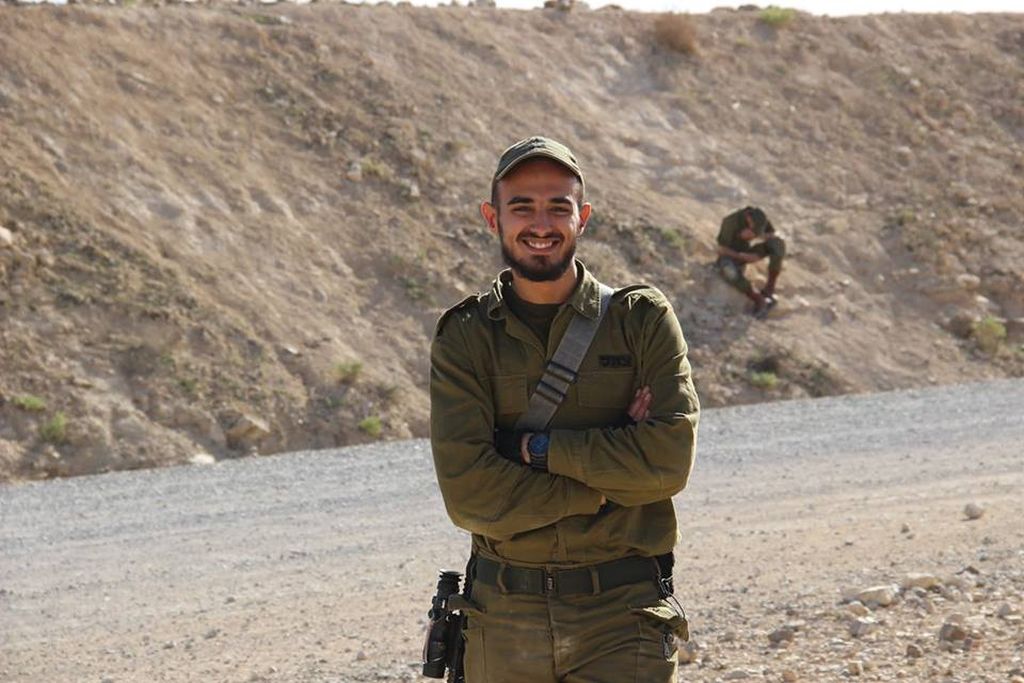 Yehia en la frontera con Gaza. Poste&oacute; esta foto el 8 de abril. 