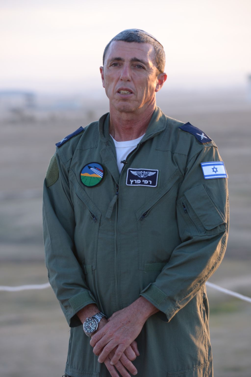 Rafi Peretz como piloto en la Fuerza Aérea de Israel