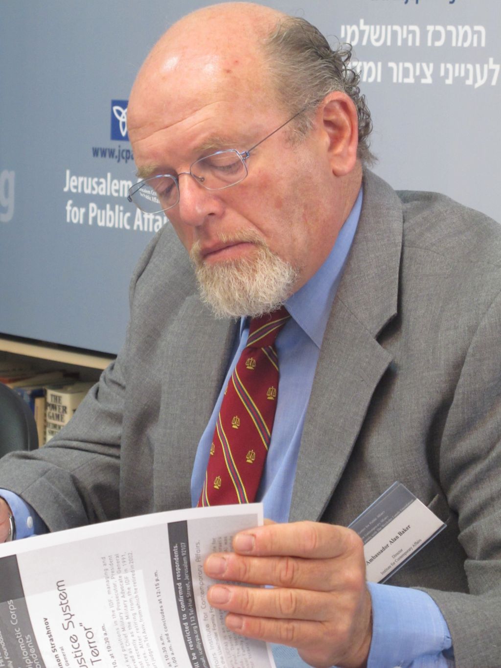 Embajador Alan Baker, Experto en Derecho Internacional Embajador Alan Baker, Experto en Derecho Internacional