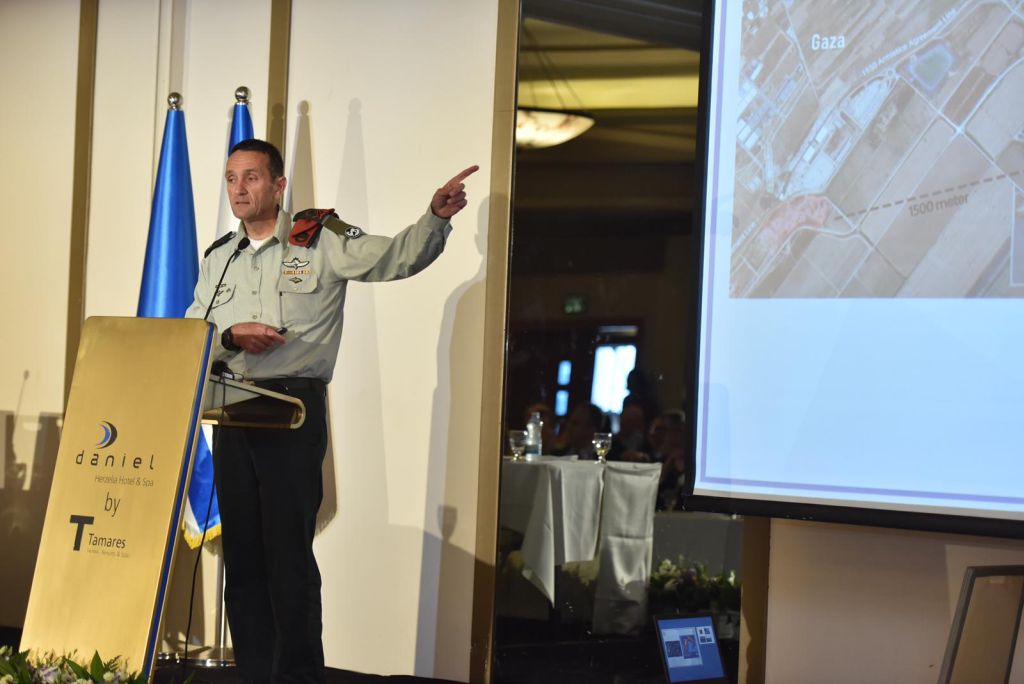 General Hertzi Halevi, jefe del Comando Sur del ejército israelí General Hertzi Halevi, jefe del Comando Sur del ejército israelí