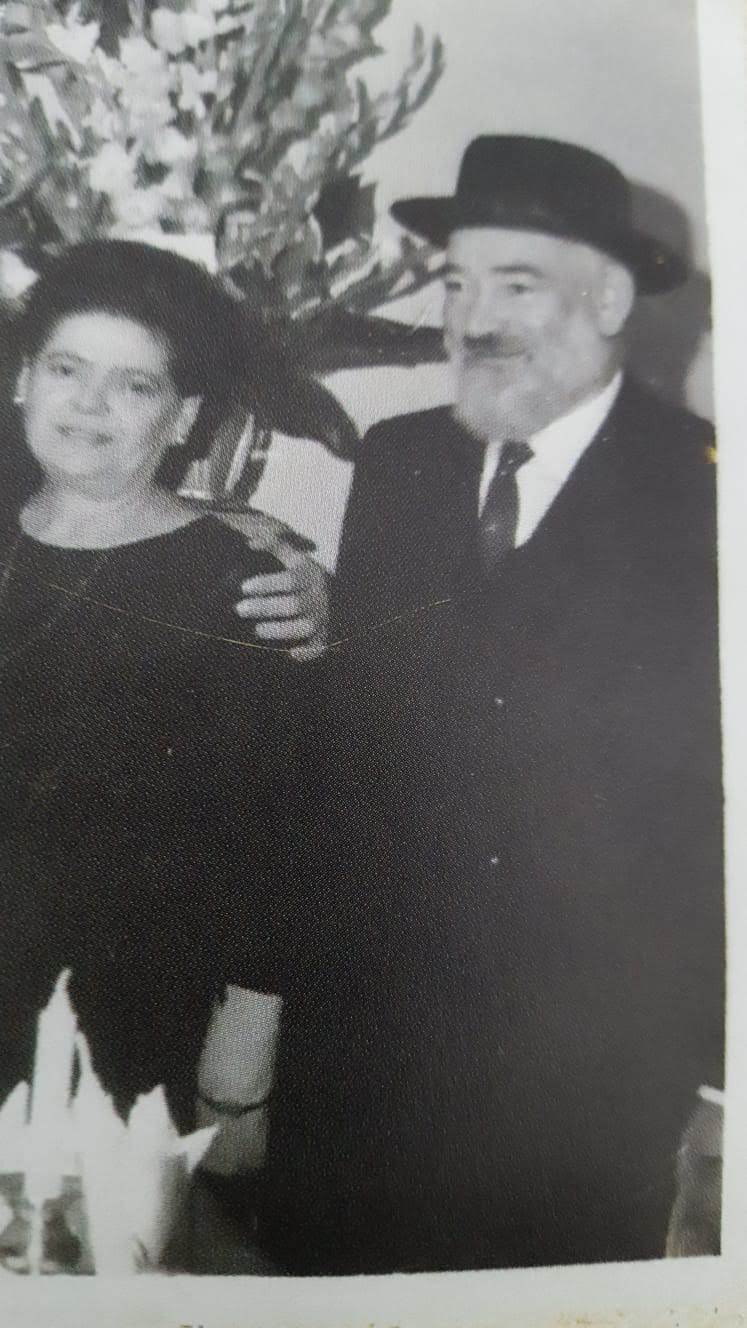 El rabino Aron Laschover y su esposa
