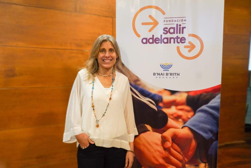 Adriana Stainfeld, Directora del programa Adriana Stainfeld, Directora del programa