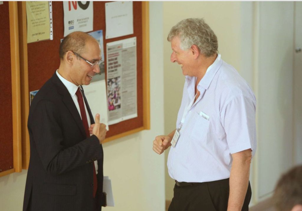 Michel con el Profesor Amir Yaron, Gobernador  de Bank Israel Foto: Chen Galili