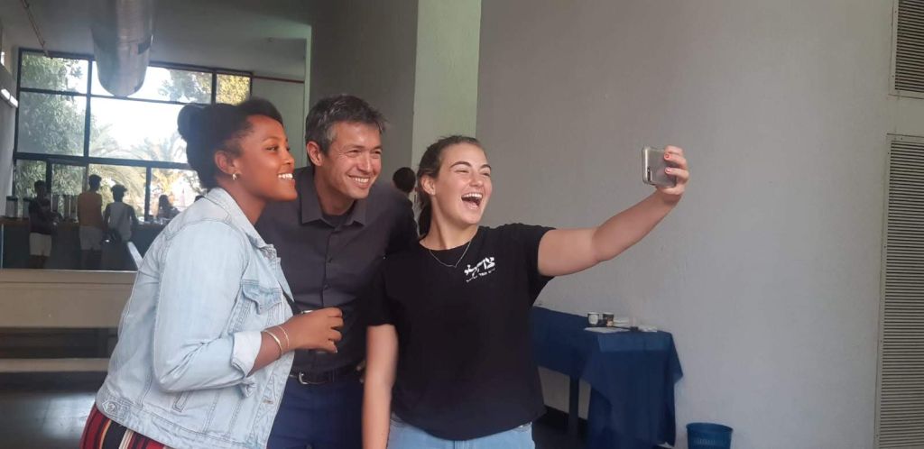 En campaña, le piden una "selfie"