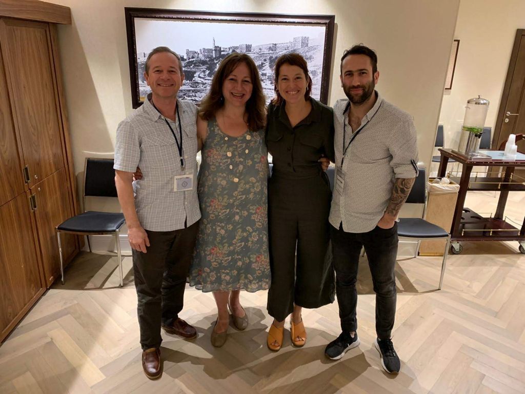 Un placer encontrarnos con los tres colegas compatriotas Un placer encontrarnos con los tres colegas compatriotas