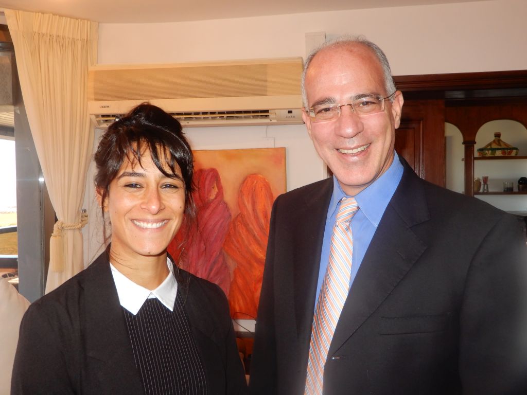 El Embajador Magen con Sapir Efron, número 2 en la Embajada El Embajador Magen con Sapir Efron, número 2 en la Embajada
