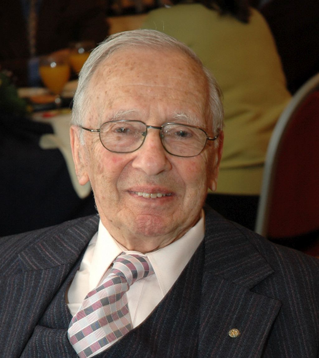Rolf Magnus, sobreviviente, uruguayo. Rolf Magnus, sobreviviente, uruguayo.