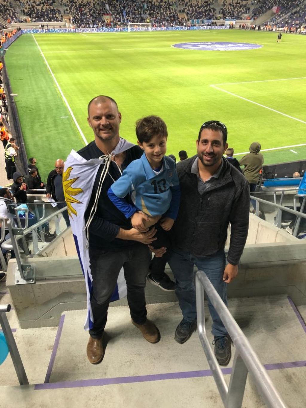 Itay y Iair Friedmann con Liran, yerno de Ruben, esposo de su hija Dana