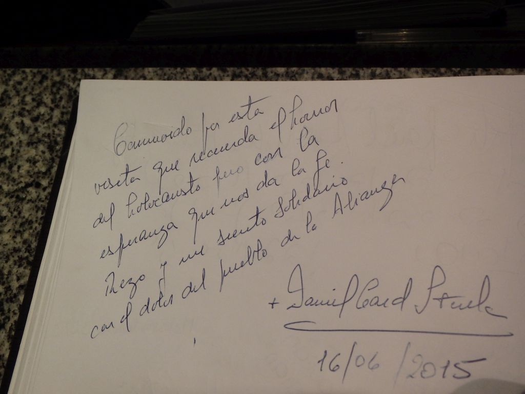 Las palabras del Cardenal Sturla en el libro de firmas del museo
