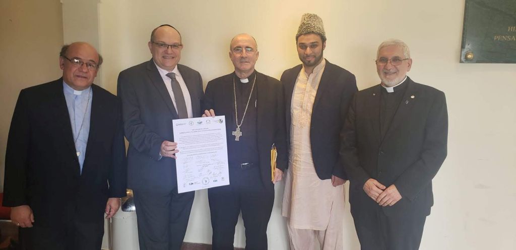 Juntos. Monseñor Arturo Fajardo, Rav Dani Dolinsky, Cardenal Daniel Sturla,Yousaf Khan de la comunidad musulmana Ahmadia y Pastor Dr Jerónimo Granados