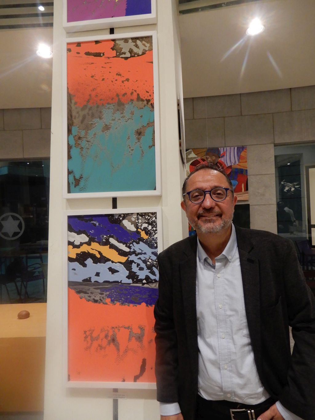 Los de Juan Lucas Pezzino, quien seguramente, al pintar, aunque como aficionado, tiene muy presente el gigante legado de su padre, el pintor Antonio Pezzino Los de Juan Lucas Pezzino, quien seguramente, al pintar, aunque como aficionado, tiene muy presente el gigante legado de su padre, el pintor Antonio Pezzino