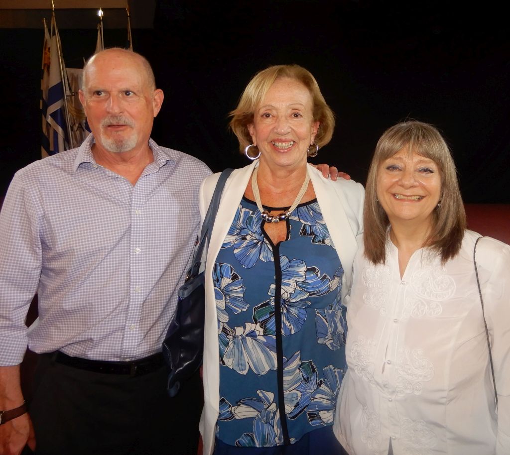 En la reciente reinauguración del Museo de la Shoa en Montevideo, la Ministra Muñoz junto a la Profesora Rita Vinocur y a Louis Kravitz, gran benefactor norteamericano que aportó al proyecto.