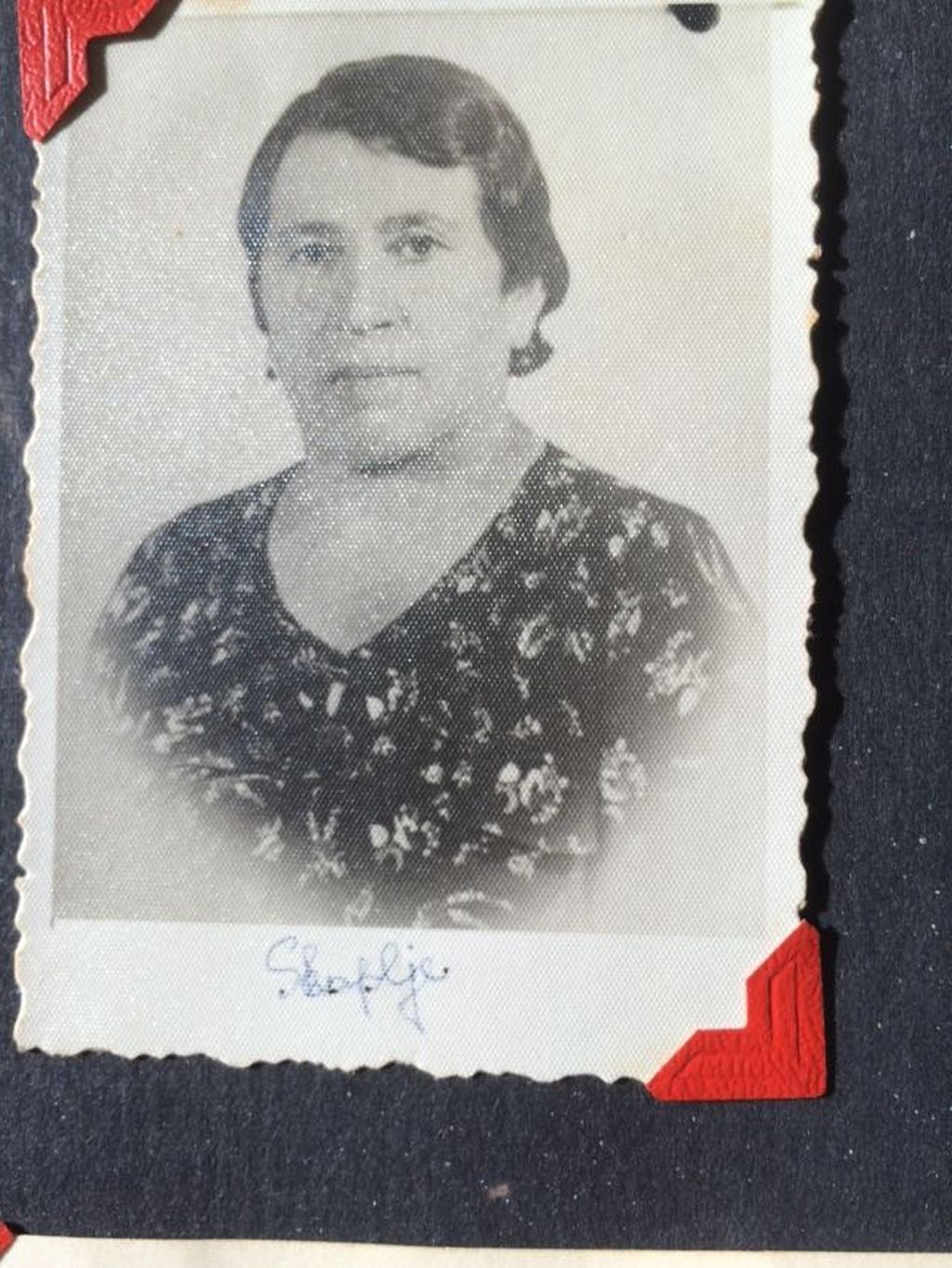 Vida Bivas de Konfori, bisabuela de Dinah,deportada a Treblinka