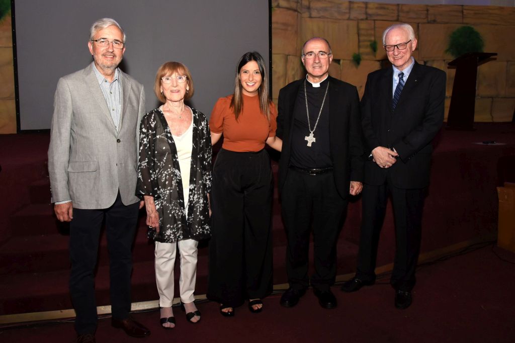 Eduardo Tornaria, Charlotte Grunberg, Kari Sapolinski, el Cardenal Daniel Sturla y Eduardo Kohn