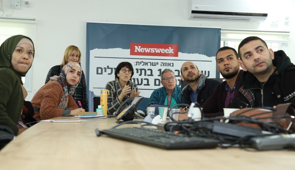 Médicos y paramédicos palestinos en una capacitación en Sheba-Tel Hashomer