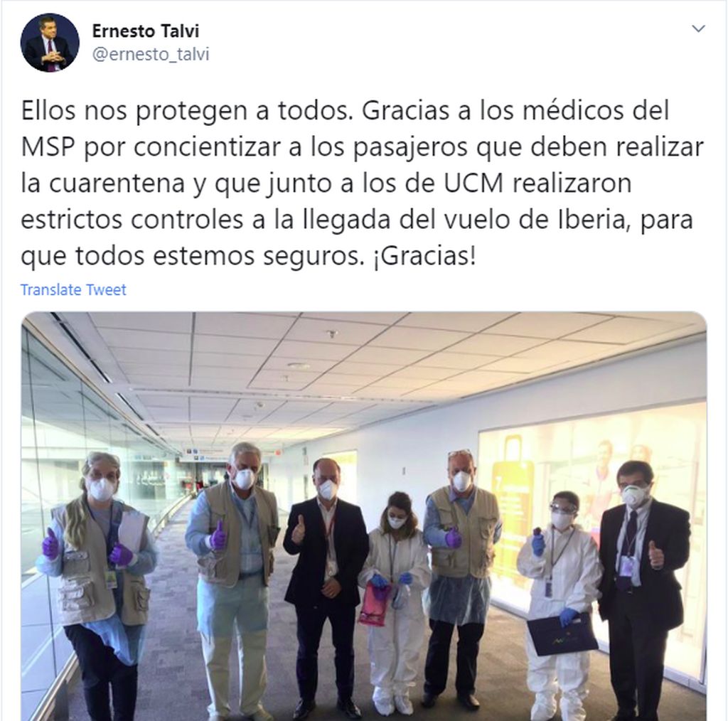 Hay que saber agradecer, En el aeropuerto de Carrasco. Hay que saber agradecer, En el aeropuerto de Carrasco.