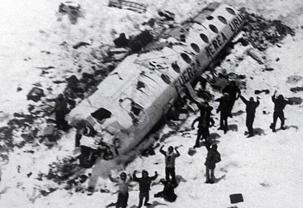 Los 16 sobrevivientes, el día de su rescate (Foto: Facebook Roberto Canessa) Los 16 sobrevivientes, el día de su rescate (Foto: Facebook Roberto Canessa)
