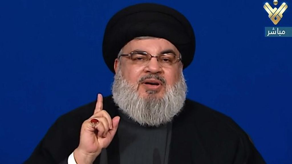 Foto frontal de Hassan Nasrallah jefe de Hizbala