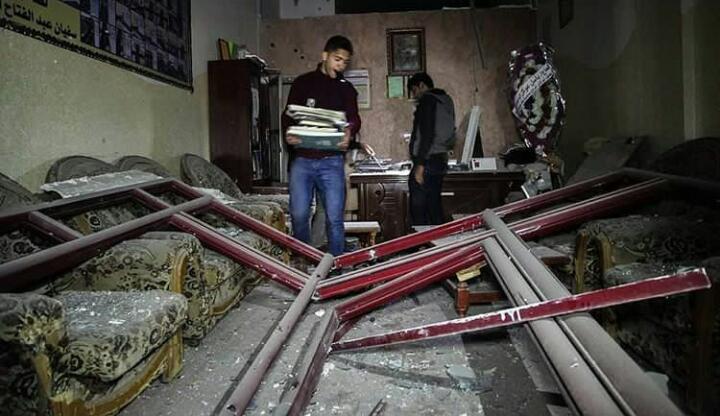 Israel atacó la oficina del jefe de Hamas Ismail Haniyeh La oficina destruida del jefe de Hamas en Gaza
