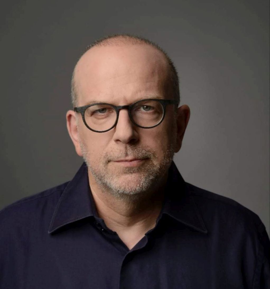 Yaron Dekel especiaizado en coberturas políticas de Israel Yaron Dekel especiaizado en coberturas políticas de Israel