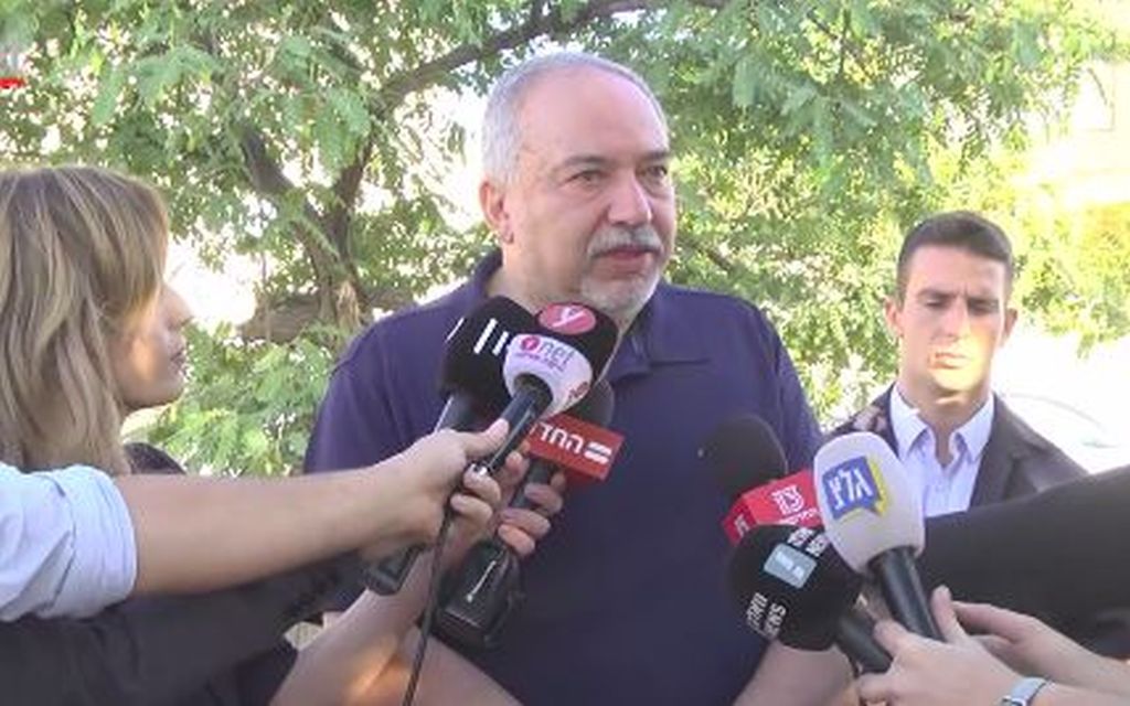 Avigdor Liberman, este miércoles de mañana, en su casa en Nokdim Avigdor Liberman, este miércoles de mañana, en su casa en Nokdim