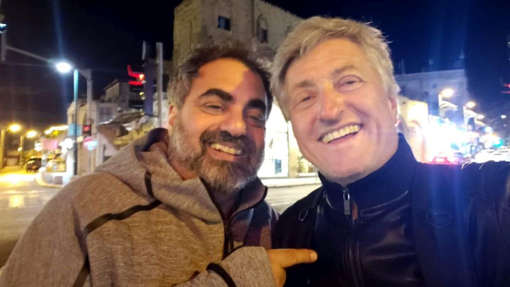 \"Acá estoy con Moldavsky discutiendo el penal\", bromea Gorzy el enviarnos la foto