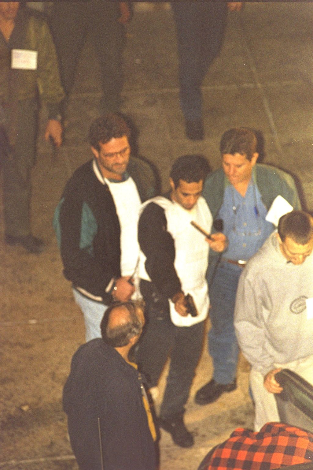 El asesino de Rabin , Igal Amir, reconstruyendo el crimen, el 7 de noviembre de 1995, tres días después del asesinato (Foto: Hernik Nati)