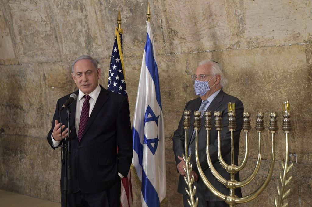 El PM Netanyahu y el Embajador de EEUU junto al Kotel (Foto: Kobi Gideon, GPO)