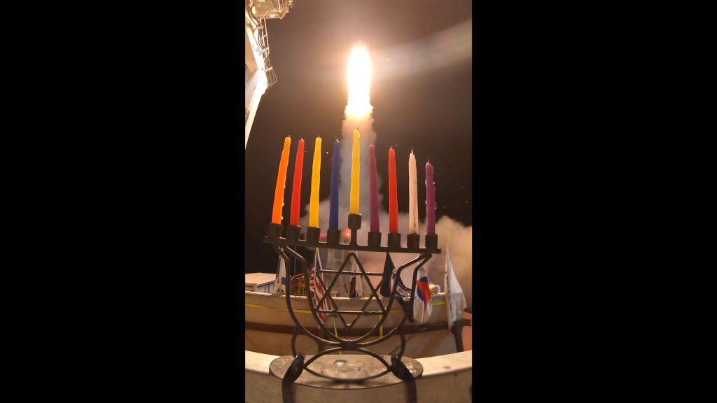 Una luz especial, por la protección de Israel