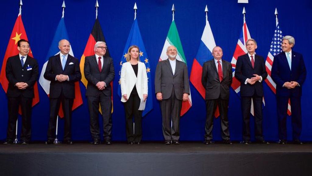 Los firmantes del acuerdo nuclear de julio del 2015, durante las negociaciones, en un momento del mes de abril (Foto : Departamento de Estado norteamericano)