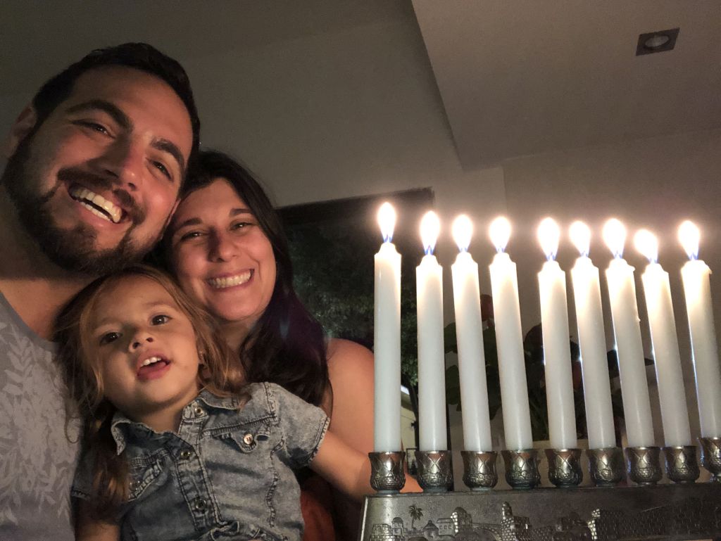 Con su esposa y su hija