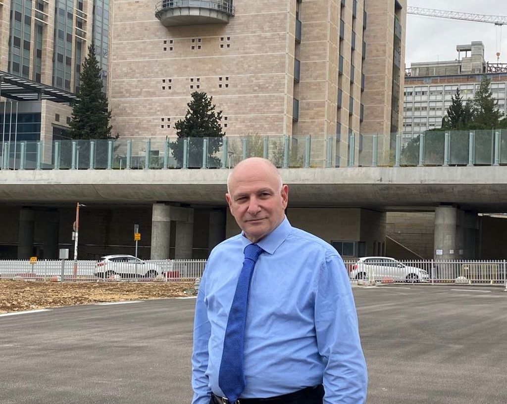 El Profesor Yoram Weiss