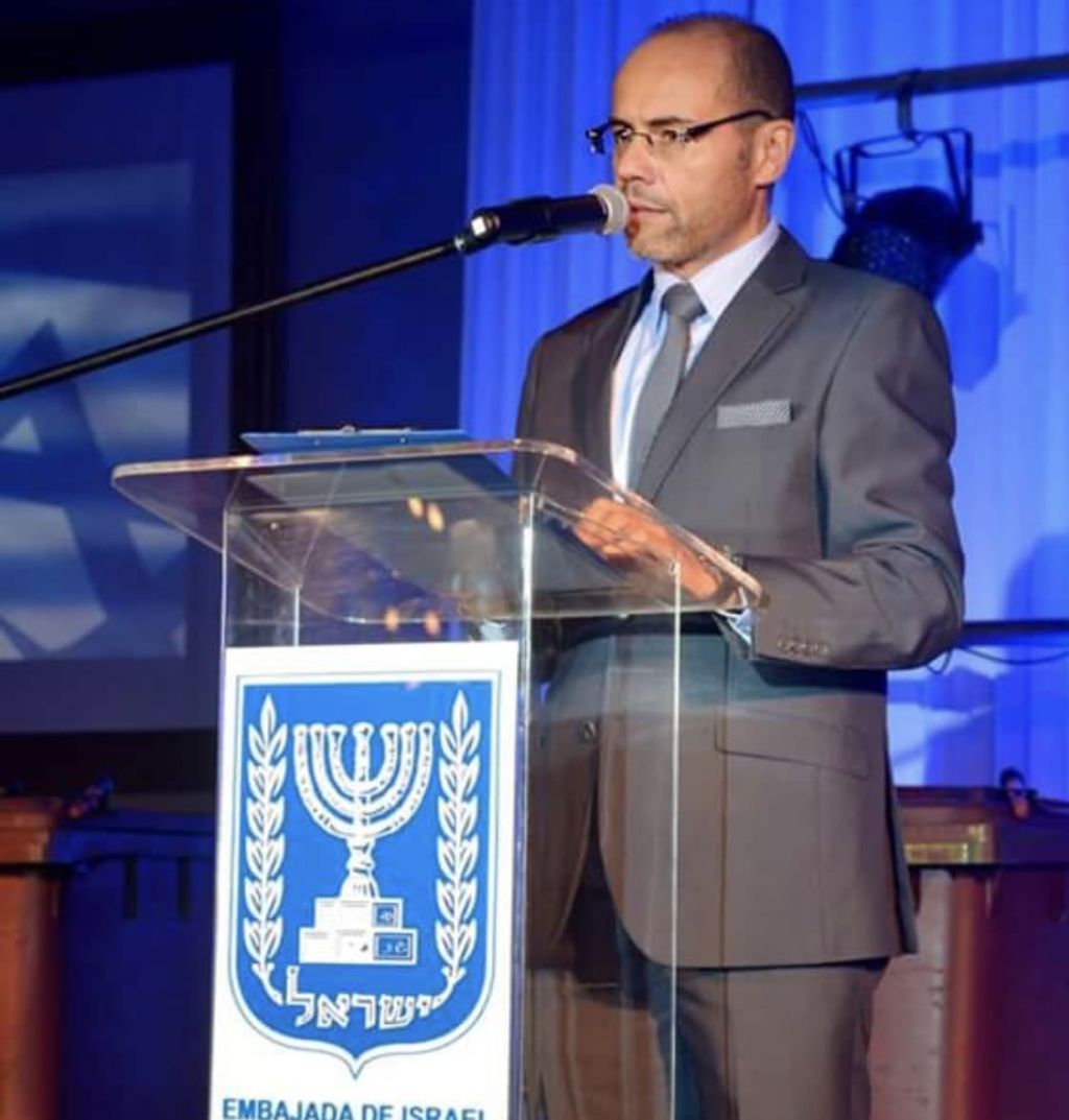 Como maestro de ceremonias en el acto de Iom Haatzmaut al cumplir Israel 70 años