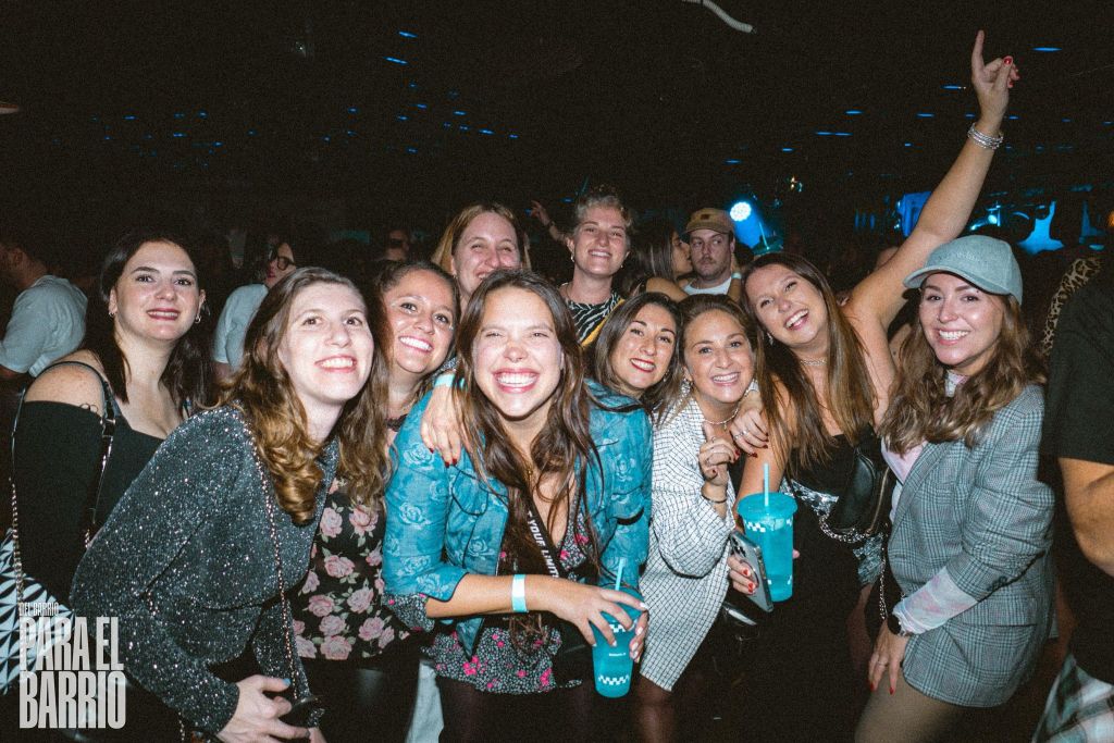 Parte de un grupo de amigas, en este caso la mayoría argentinas