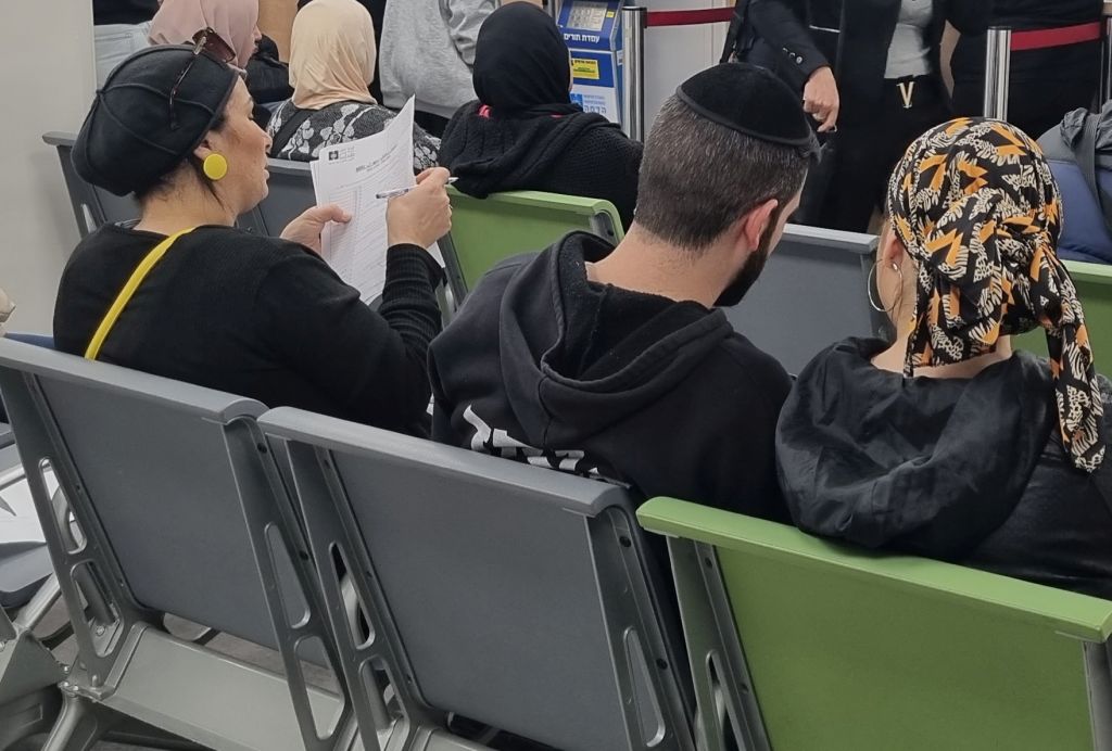 Convivencia normal en medio de la tensión