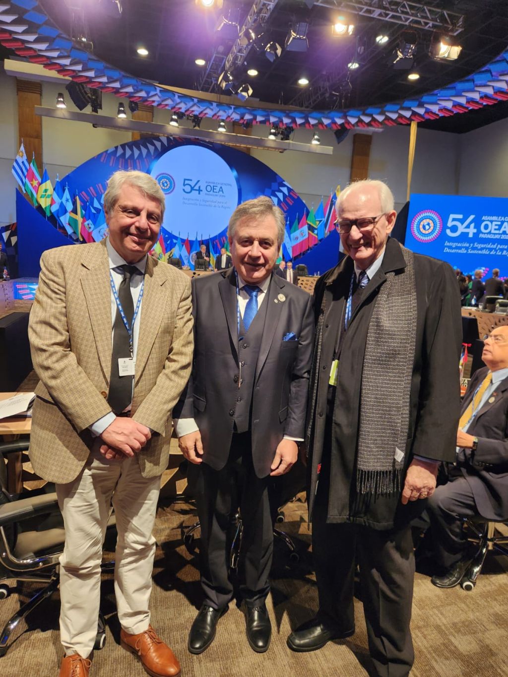 Asamblea General de la OEA, Asunción, junio 2024, con Dr. Washington Abdala entonces Embajador de Uruguay y el entonces Canciller uruguayo Omar Paganini