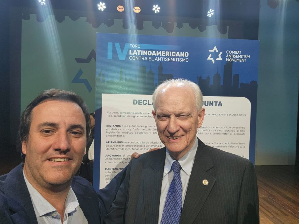 Con el Diputado del Partido Colorado Conrado Rodriguez en Costa Rica en noviembre 2024 en el Foro Contra Antisemitismo organizado x CAM