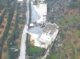 Israel expone uso de estructuras civiles por parte de Hizbala